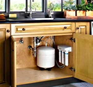 Under-the-counter water filter system Img